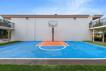 Sport court