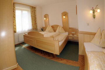 Children's theme room