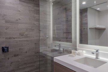 Bathroom shower