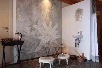 Spa reception