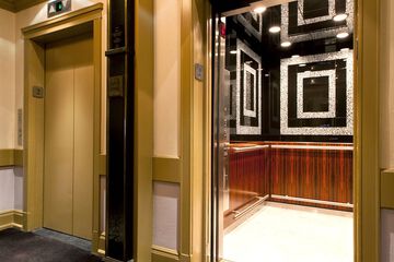 Ballroom/Hall 52 of 60