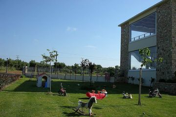 Children's play area - outdoor