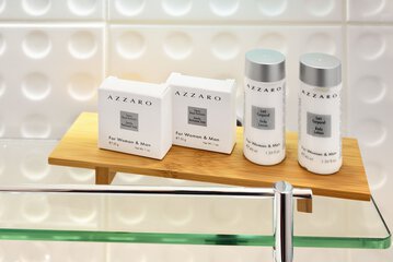 Bathroom amenities