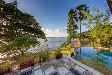 Beach/ocean view