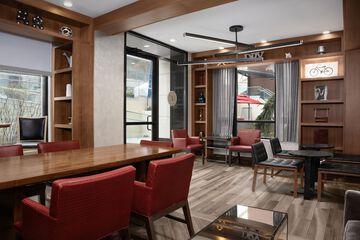 Hotel Interior 10 of 28