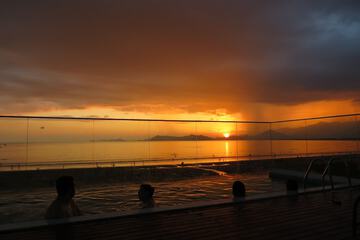 Infinity pool