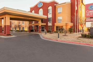 Comfort Suites Central / I-44