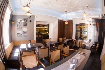 Cafe