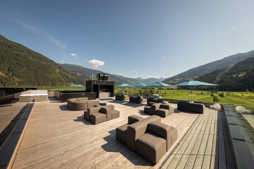 Sundeck