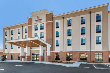 Comfort Suites Greensboro Airport