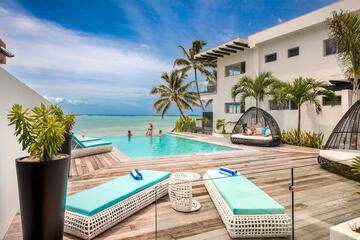 Infinity pool