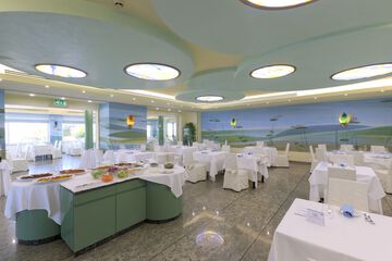 Food court