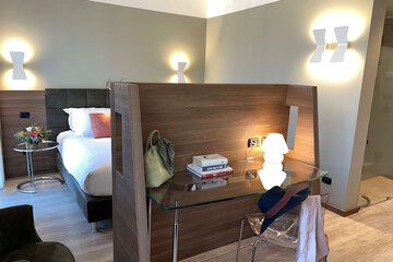 Room amenity