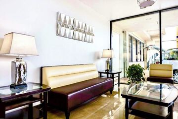 Hotel Interior 7 of 43