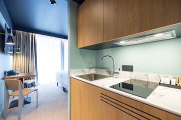 Private kitchenette