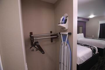 Room 30 of 52