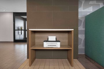 Business Center 37 of 37