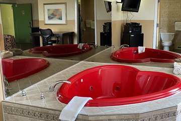 Deep soaking bathtub