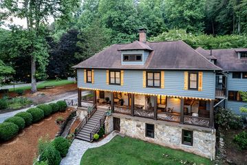 Beechwood Inn Bed Breakfast & Wine Cellar
