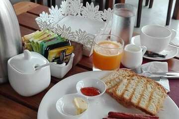 Breakfast meal