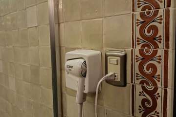 Bathroom amenities