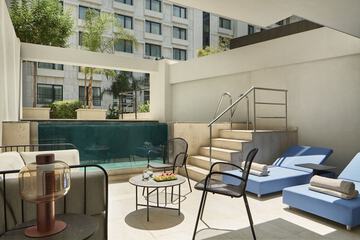 Private pool