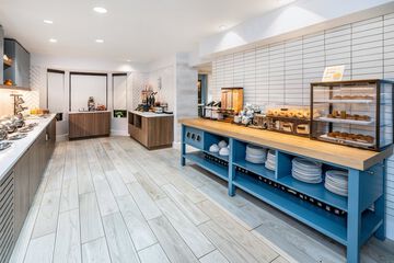 Breakfast/Coffee Service 49 of 56