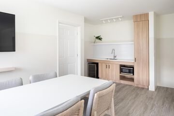 Minibar