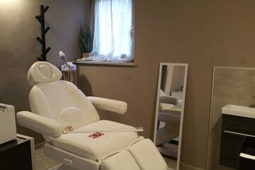 Facial