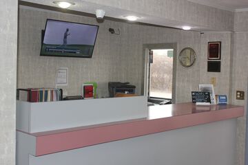 Concierge desk