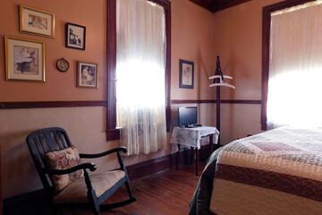 Room 12 of 17