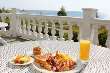 Breakfast area