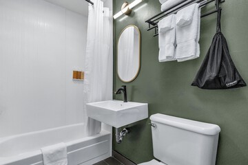 Room 28 of 100