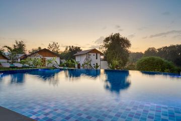 Infinity pool