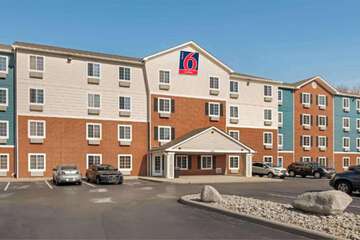 Studio 6 Extended Stay Cincinnati Sharonville OH