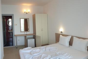 Photo 25