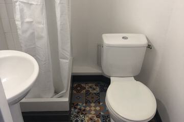 Bathroom shower