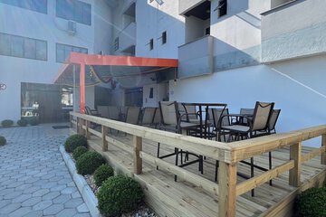 Sundeck