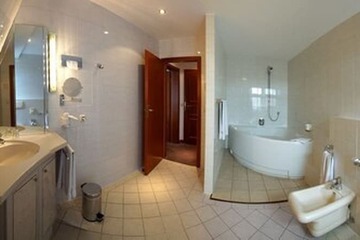 Jetted tub