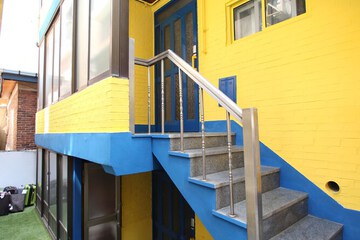 Primary image
