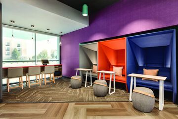 Business Center 31 of 31