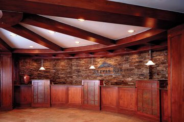 Check-in/check-out kiosk