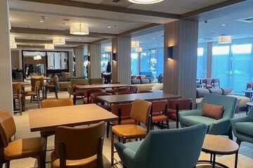 Breakfast/Coffee Service 24 of 26