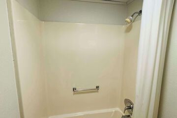 Room 29 of 40