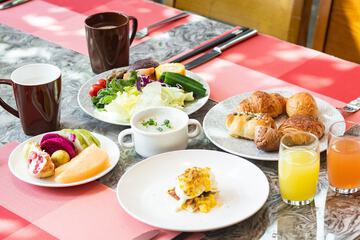 Breakfast meal