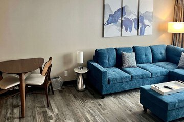 Room 18 of 33