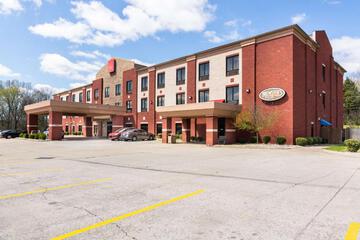 SureStay Plus Hotel by Best Western Portland Route 52 West