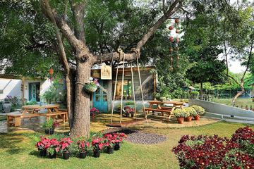 Children's play area - outdoor