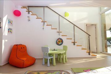 Children's theme room