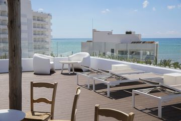 Sundeck